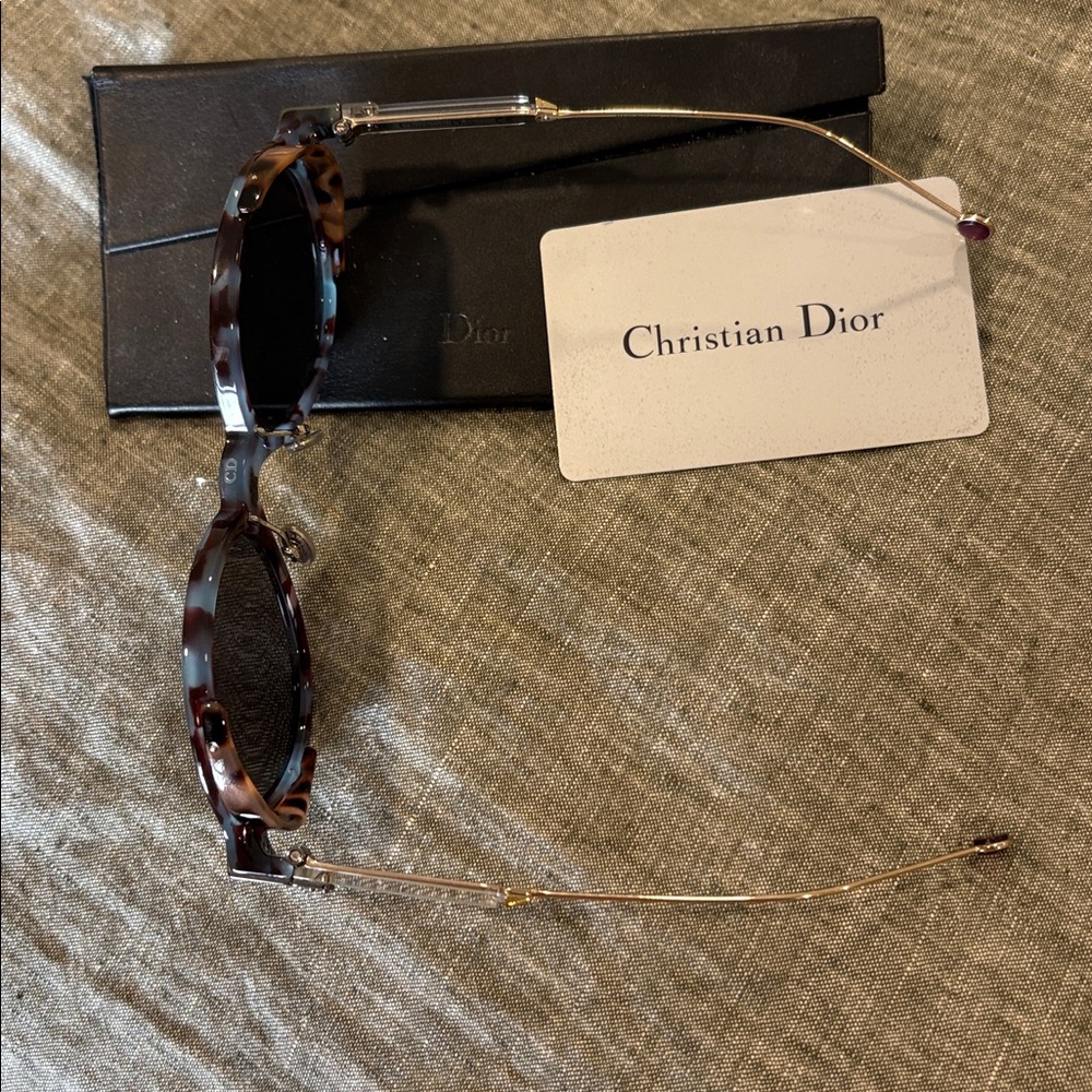 DIOR UMBRAGE HAVANA SUNGLASSES - Picture 4 of 13